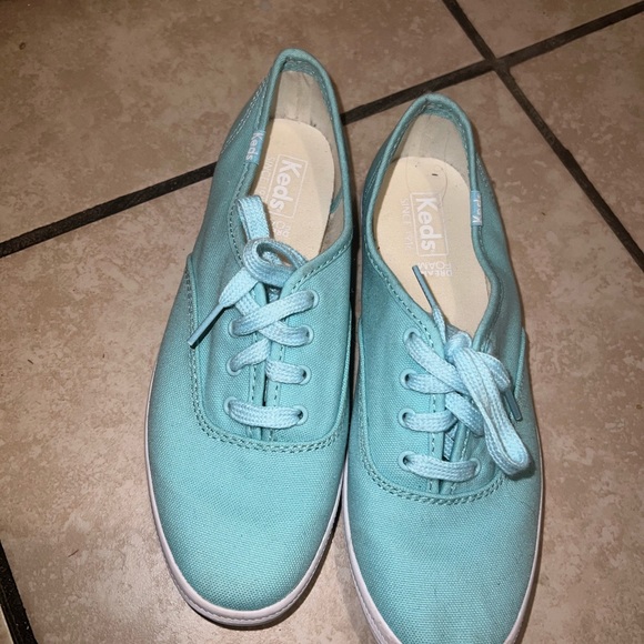 Keds - Picture 2 of 3